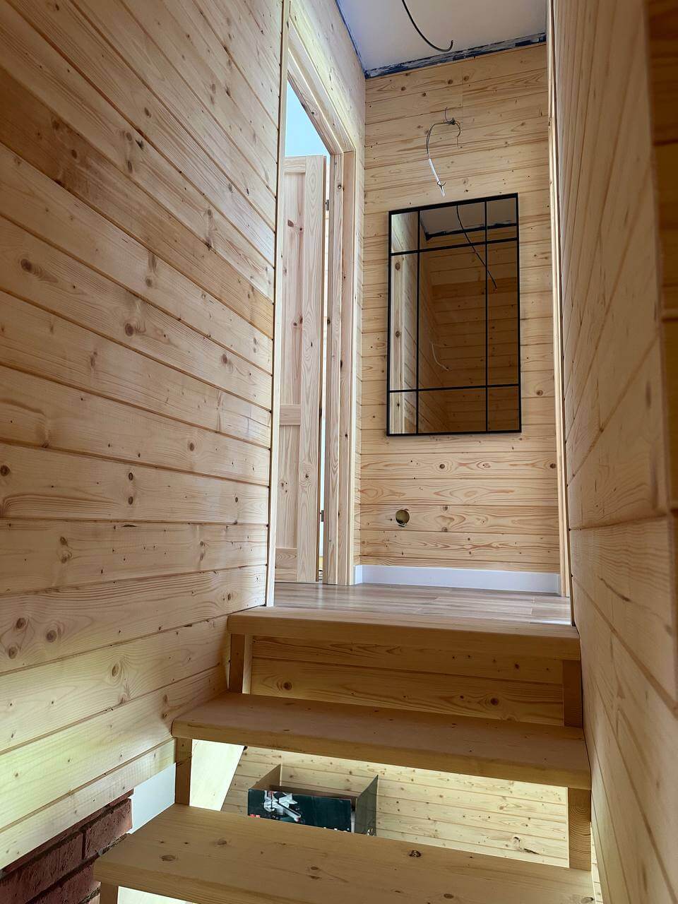 wykończenie boazerią drewnianą