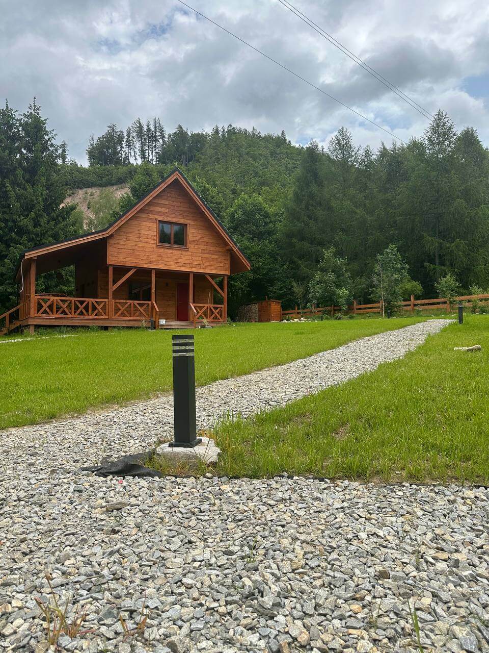 Dom drewniany szkieletowy na łonie natury, w górach